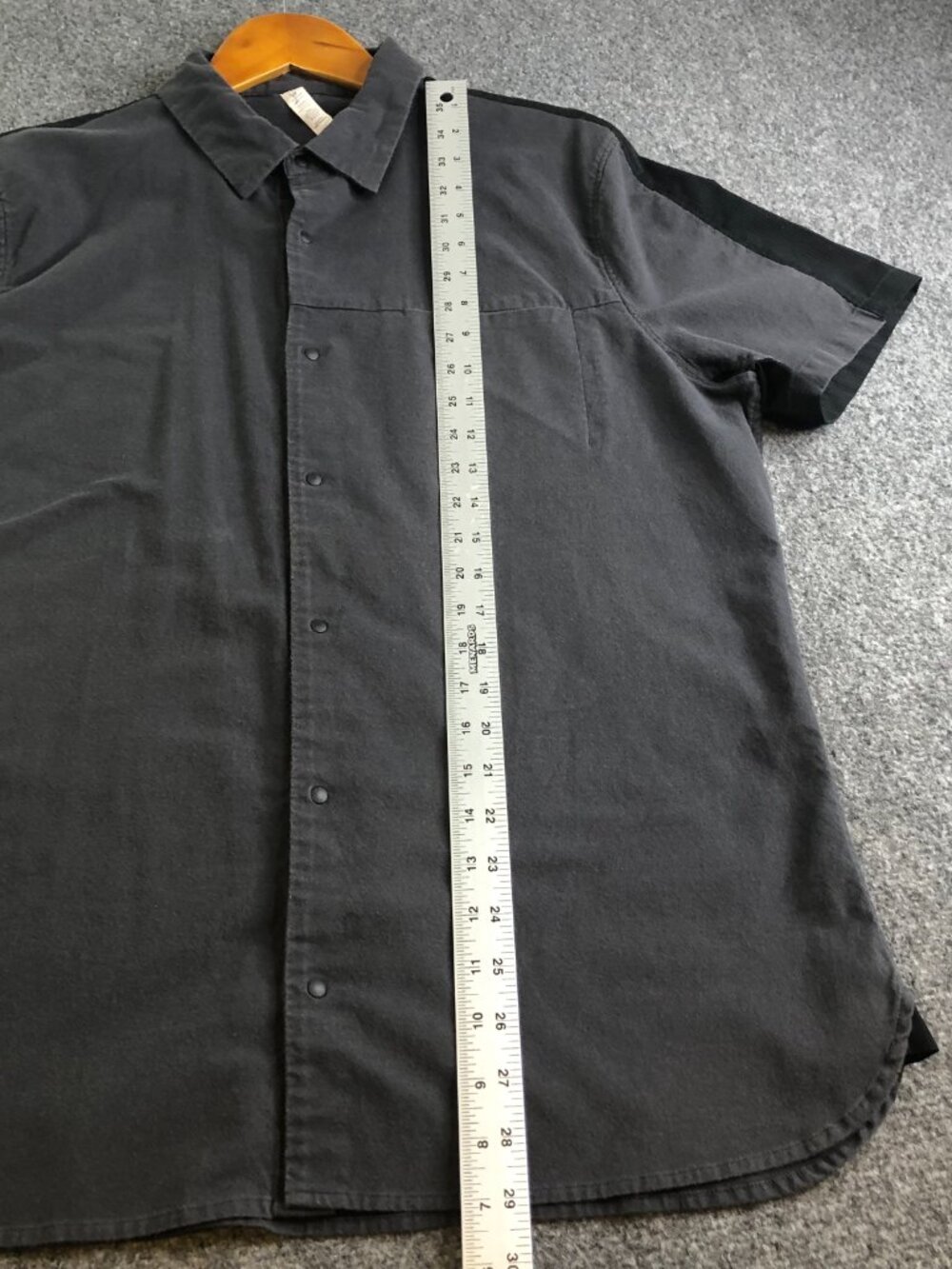 Lululemon Polo Shirt Mens Large Gray Black Pocket Full Snap Performance Bowling - Picture 5 of 9